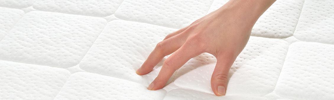 Dlaczego pokrowce na materace są białe?