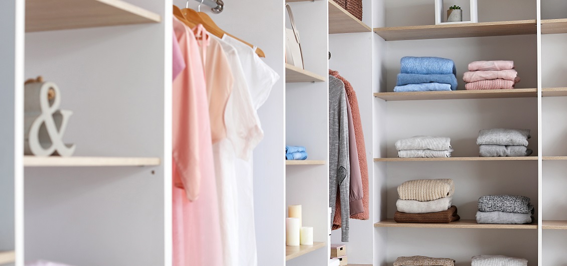 Czy szafa narożna jest praktyczna? Podpowiadamy