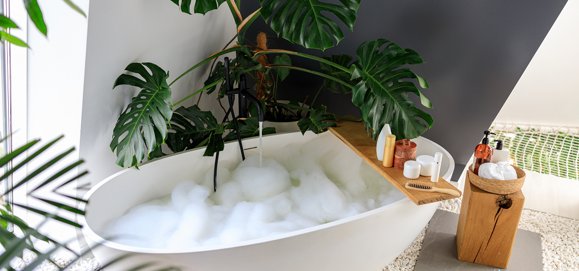 Łazienka boho — jak ją zaaranżować?